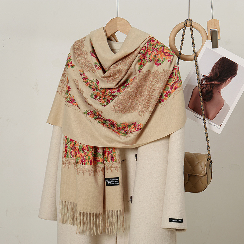 Wyprzedaż Jesień Zima: Etniczn – Ethnic Fashion Sale recenzja i cena